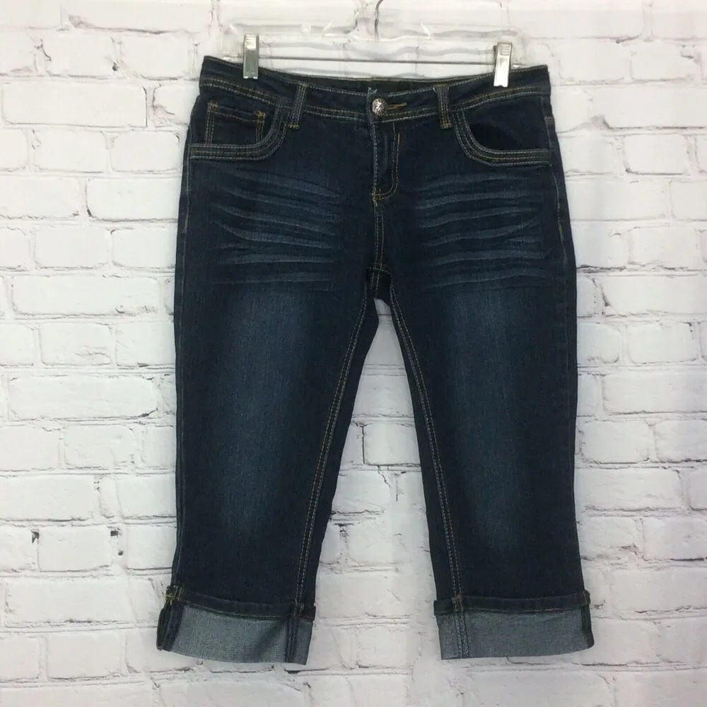 Eighty Eight Blue Jean Capri Women’s Sz 9 Cropped Cuffed Hem Mid Rise Dark Wash